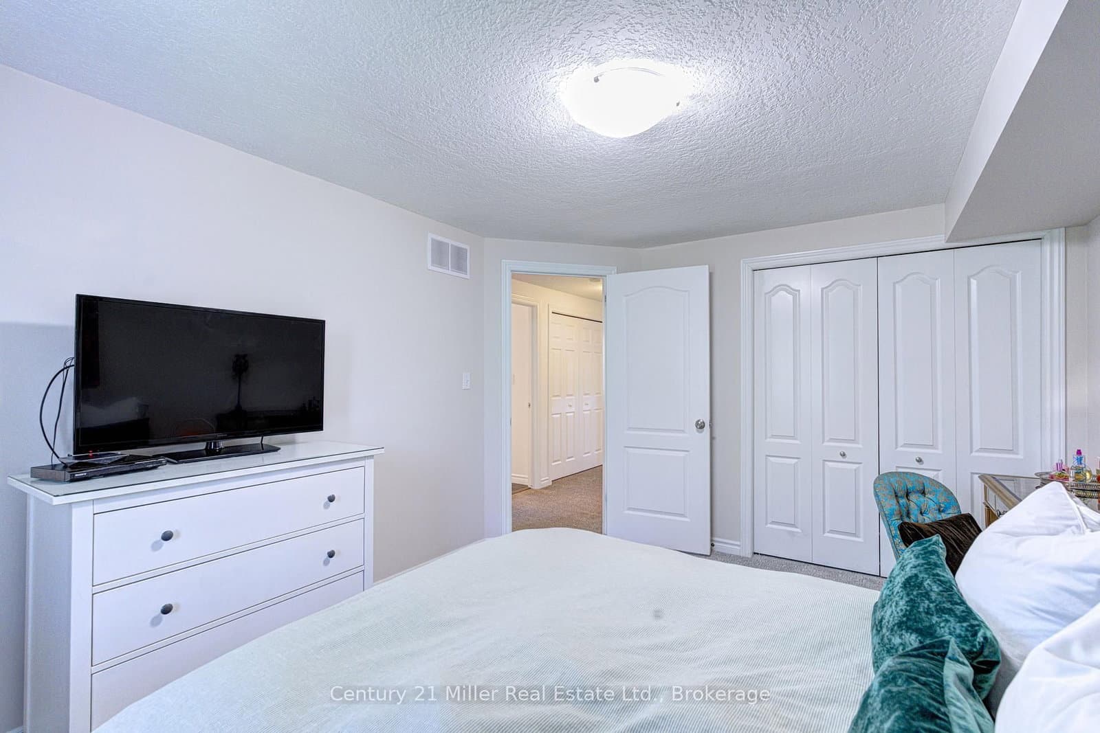 282 Carrington Drive thumbnail 20