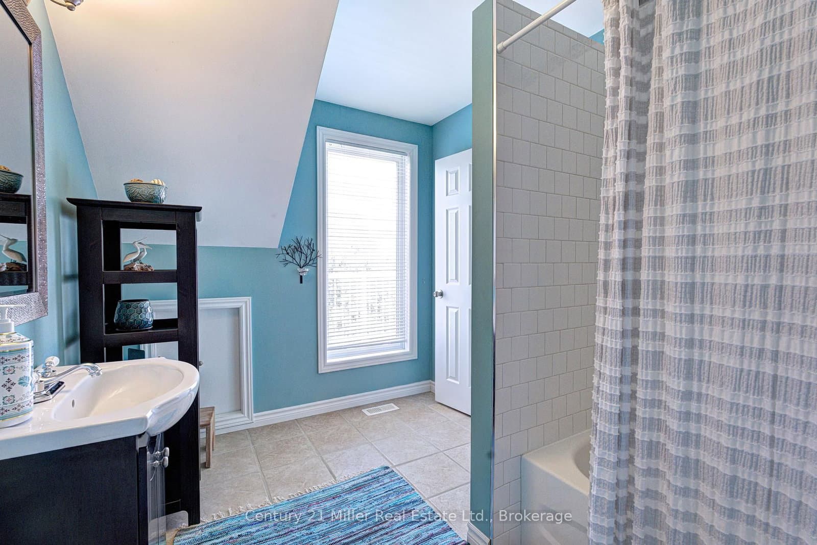 282 Carrington Drive thumbnail 28