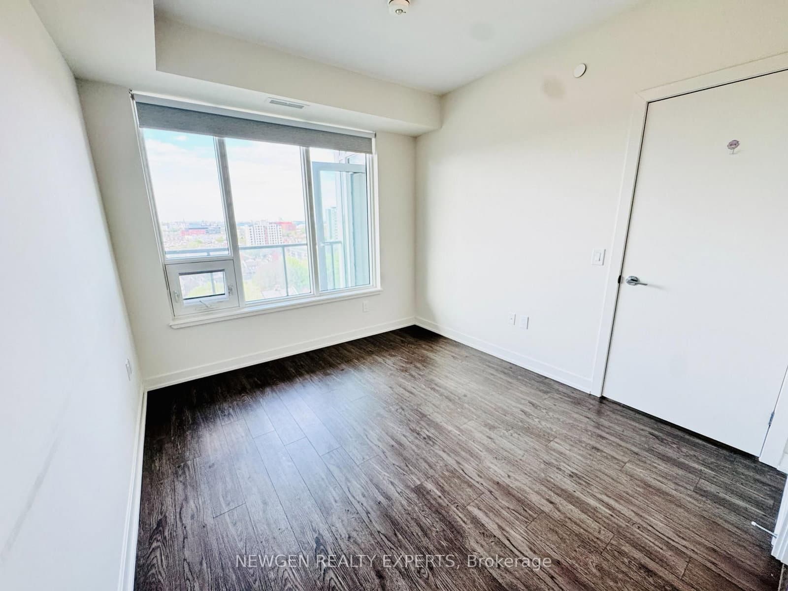 212 King William Street, Unit 1220 thumbnail 13