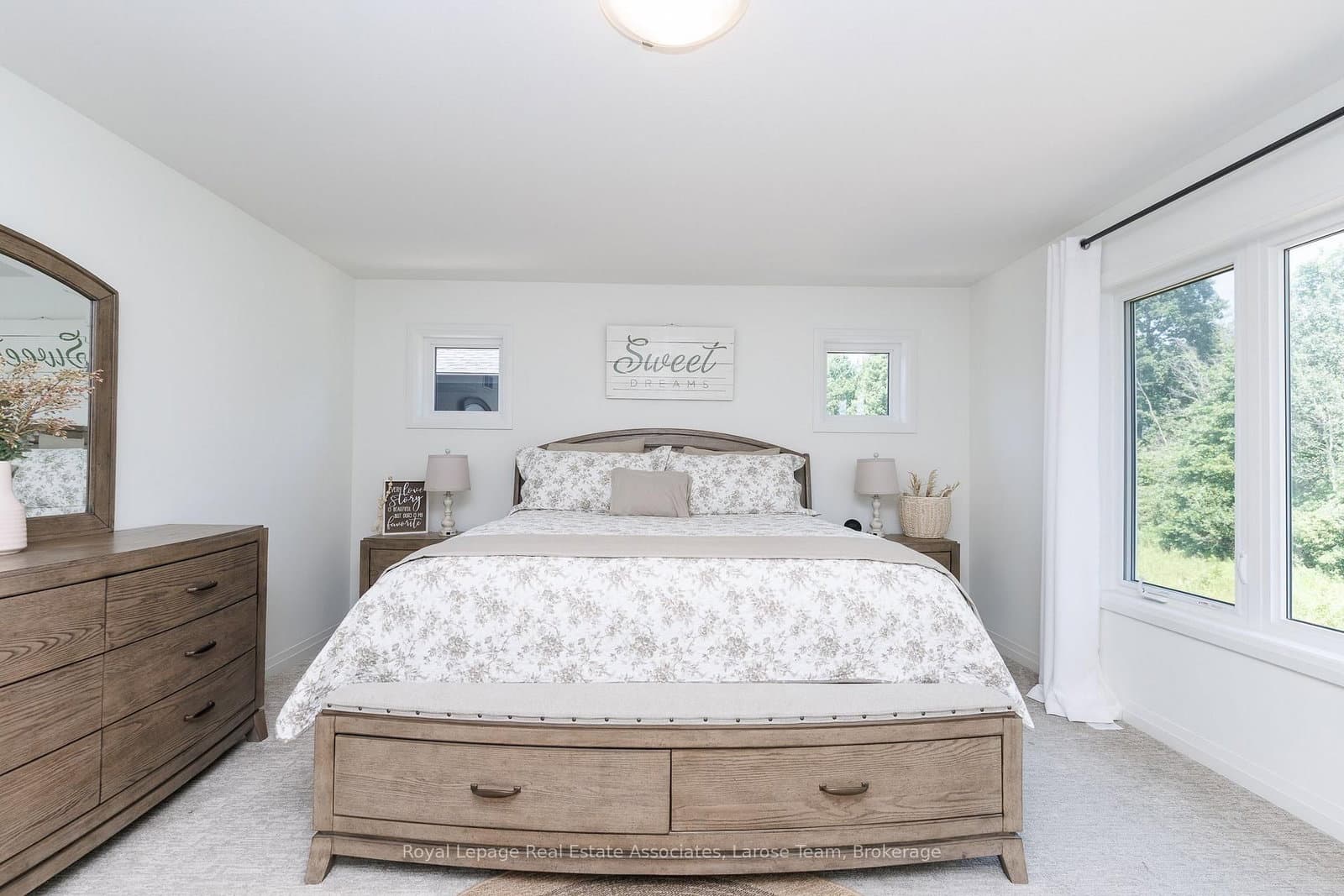 31 Willson Drive, Unit Main and 2nd Floor, thumbnail 16