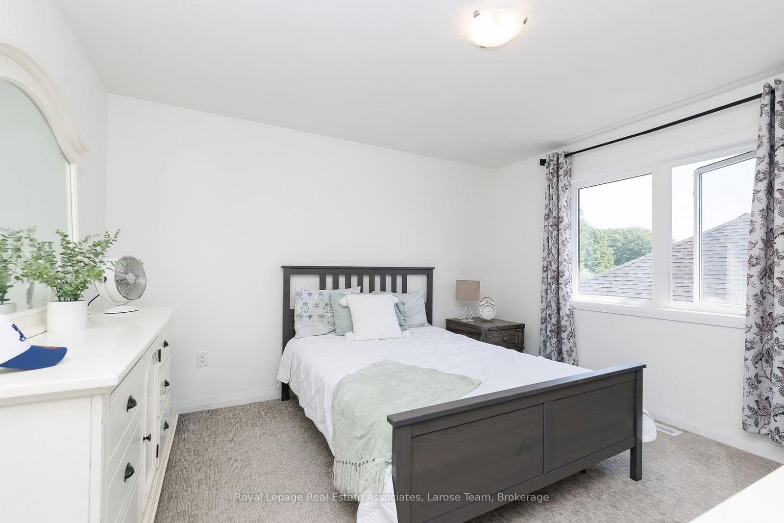 31 Willson Drive, Unit Main and 2nd Floor, thumbnail 20