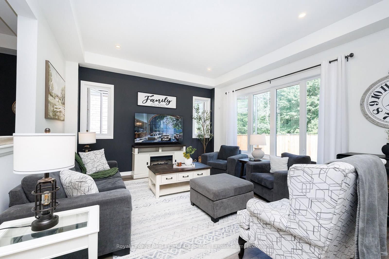 31 Willson Drive, Unit Main and 2nd Floor, thumbnail 6