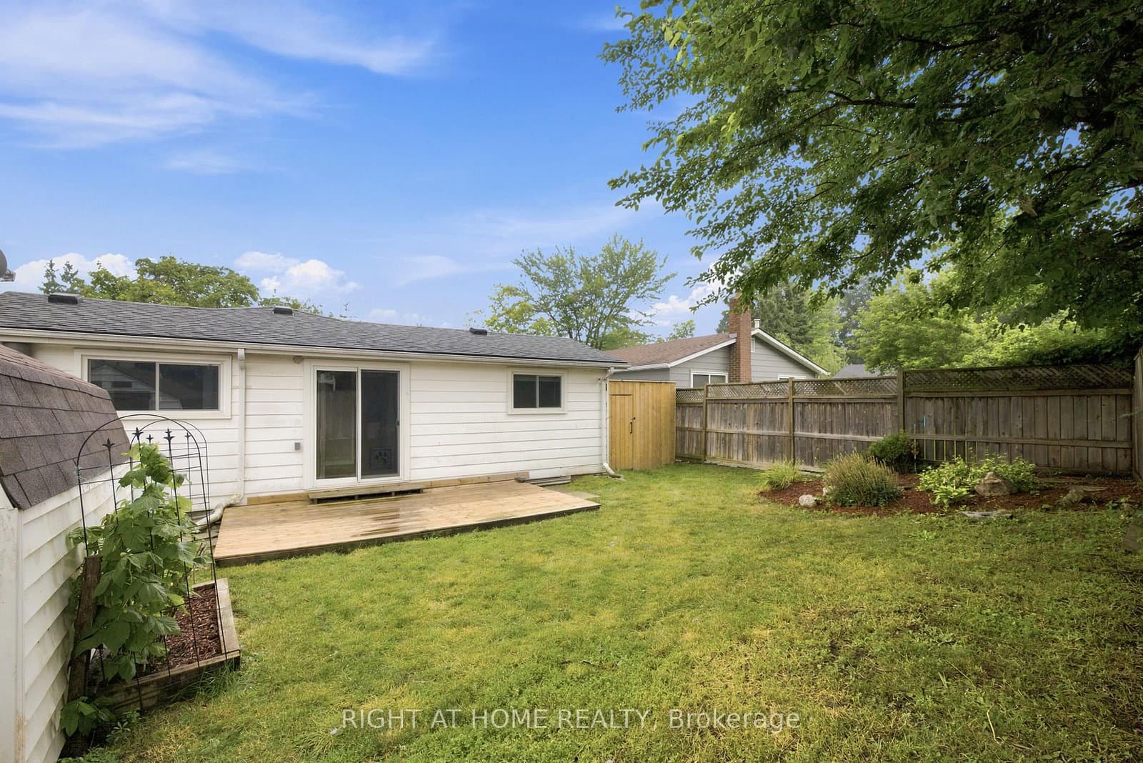 197 Pinedale Drive thumbnail 31