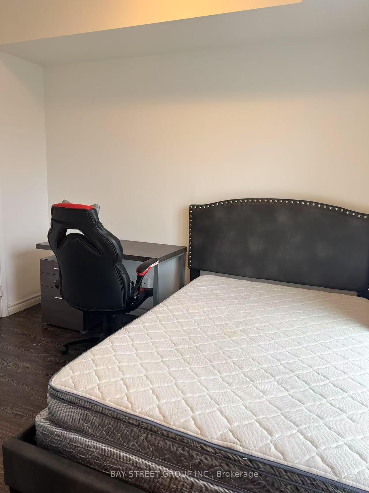 158 King Street N Street, Unit 1501 thumbnail 5