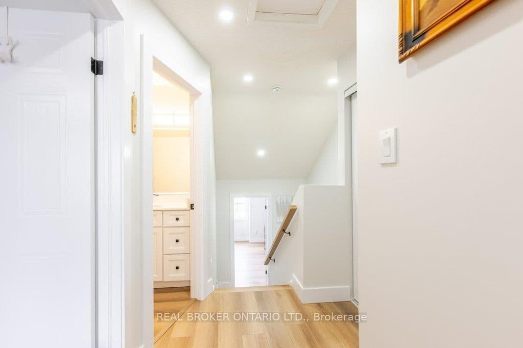 185 Highland Crescent, Unit 2 thumbnail 23
