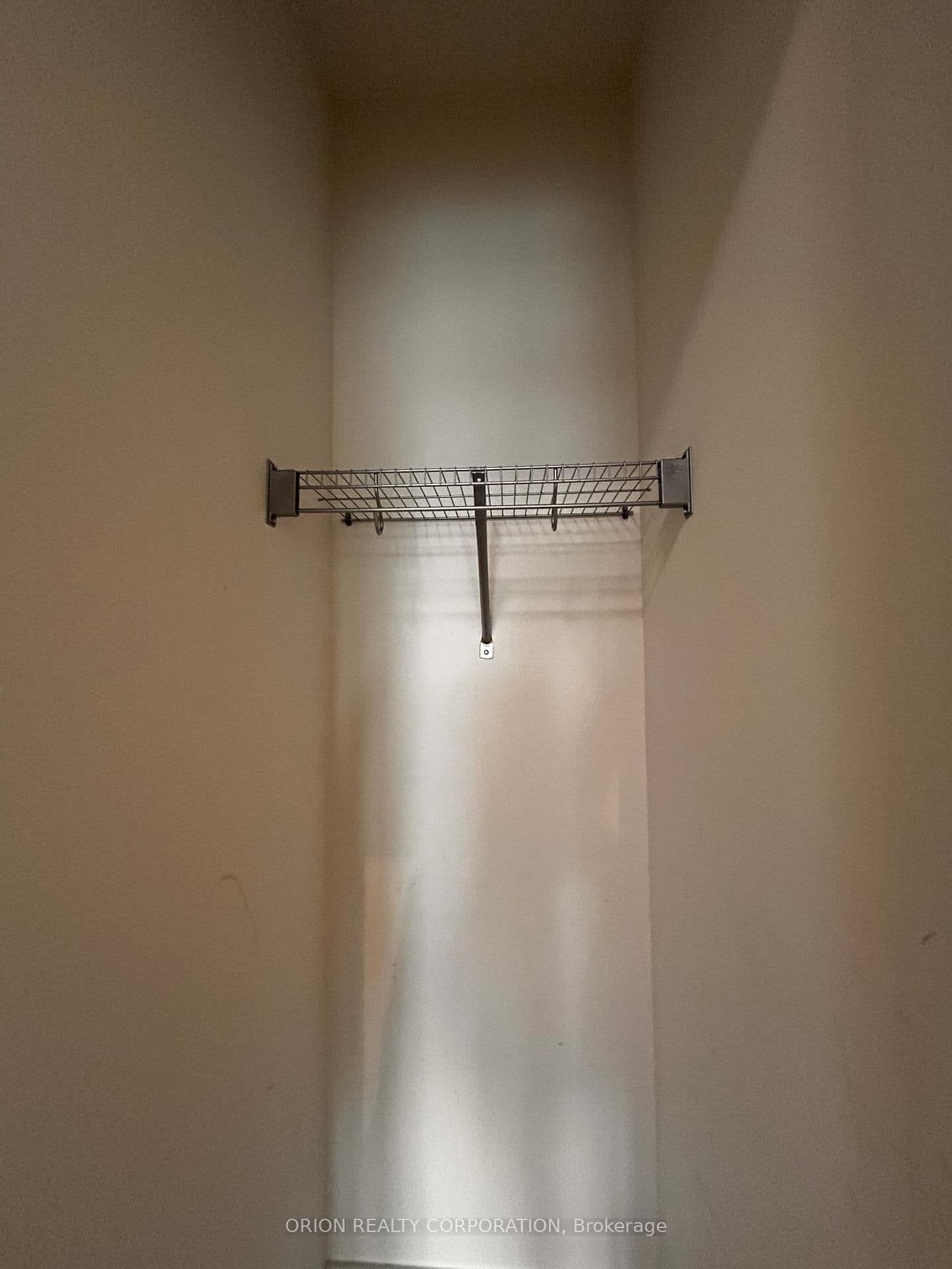 212 King William Street, Unit 620 thumbnail 12