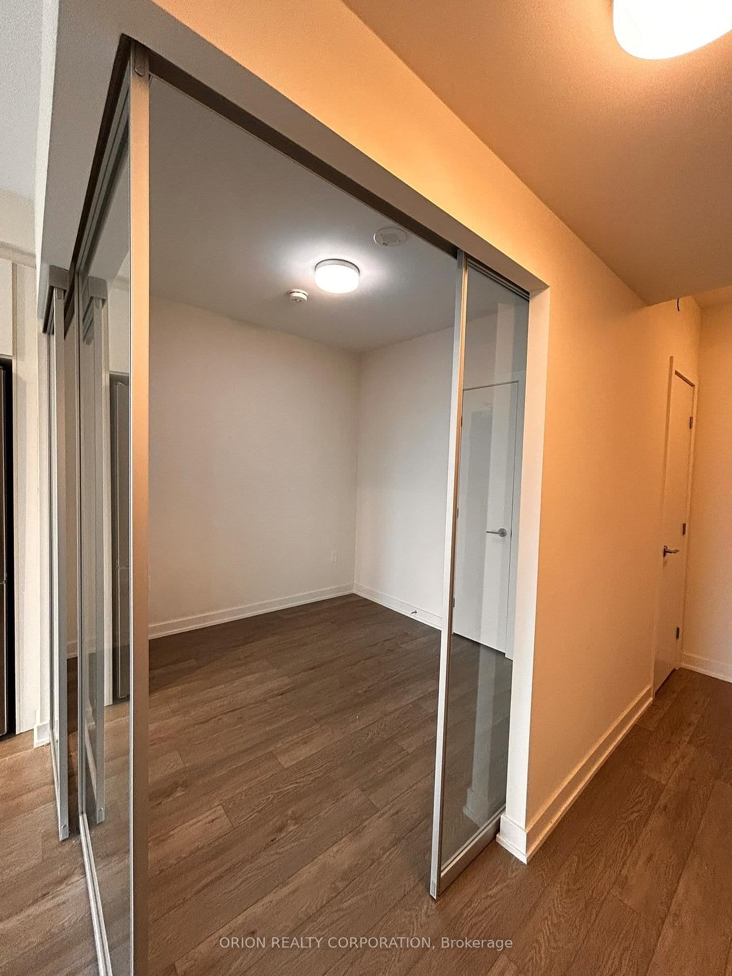212 King William Street, Unit 620 thumbnail 13