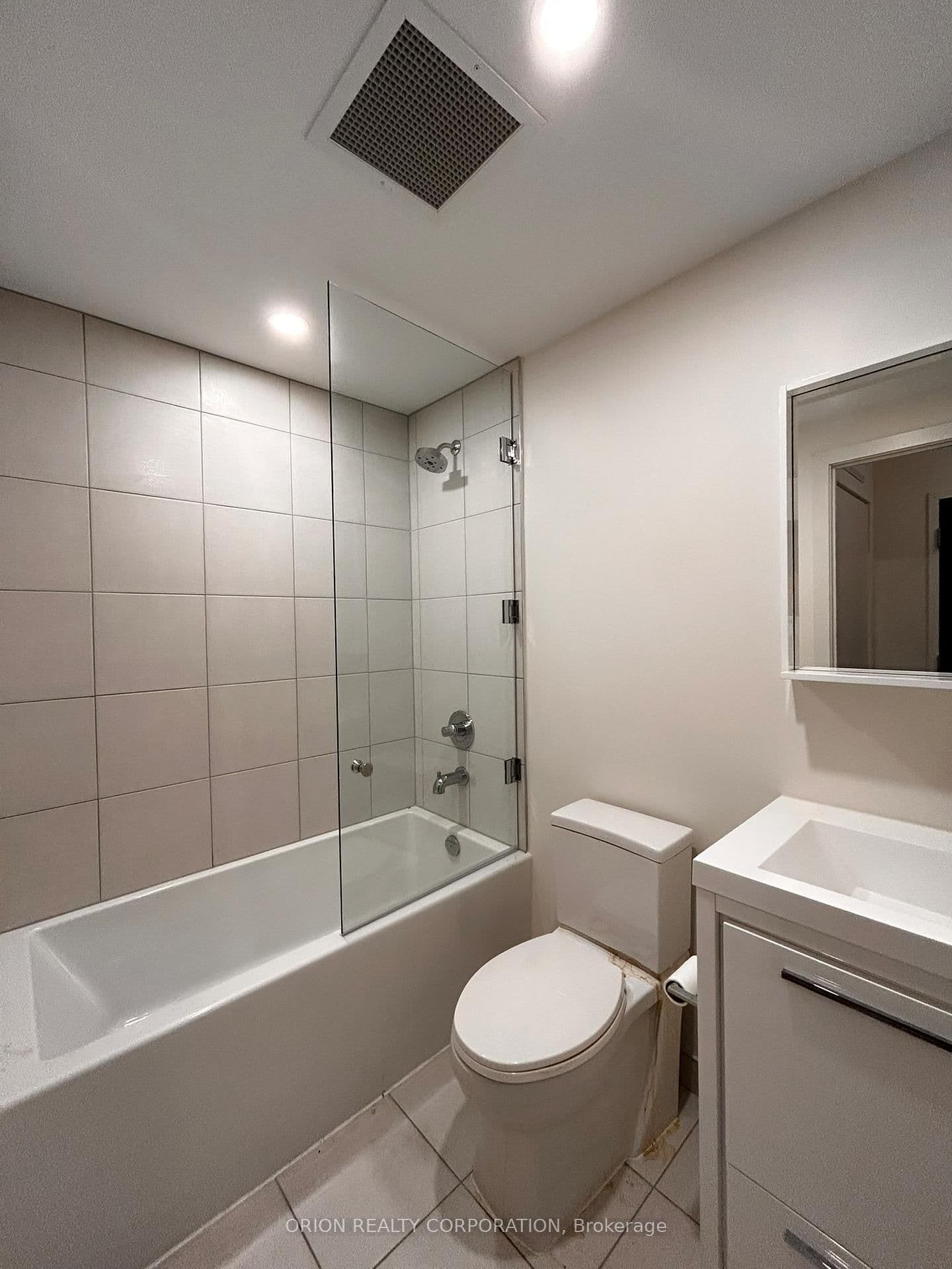 212 King William Street, Unit 620 thumbnail 19