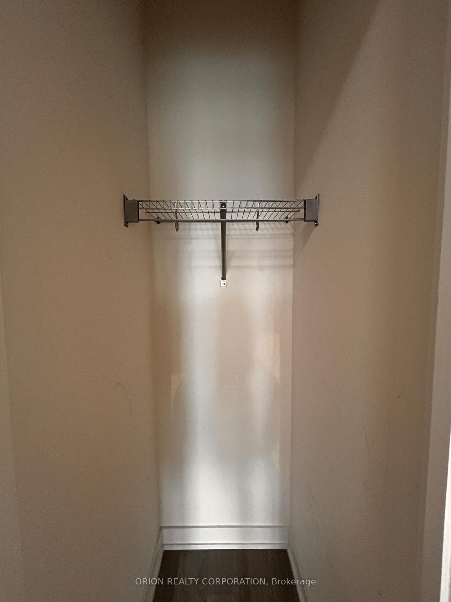 212 King William Street, Unit 620 thumbnail 30