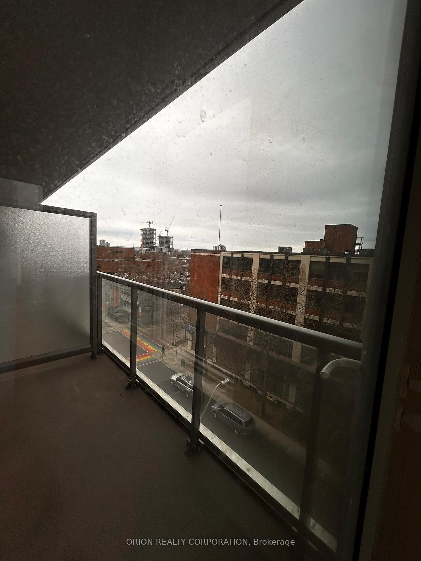 212 King William Street, Unit 620 thumbnail 32