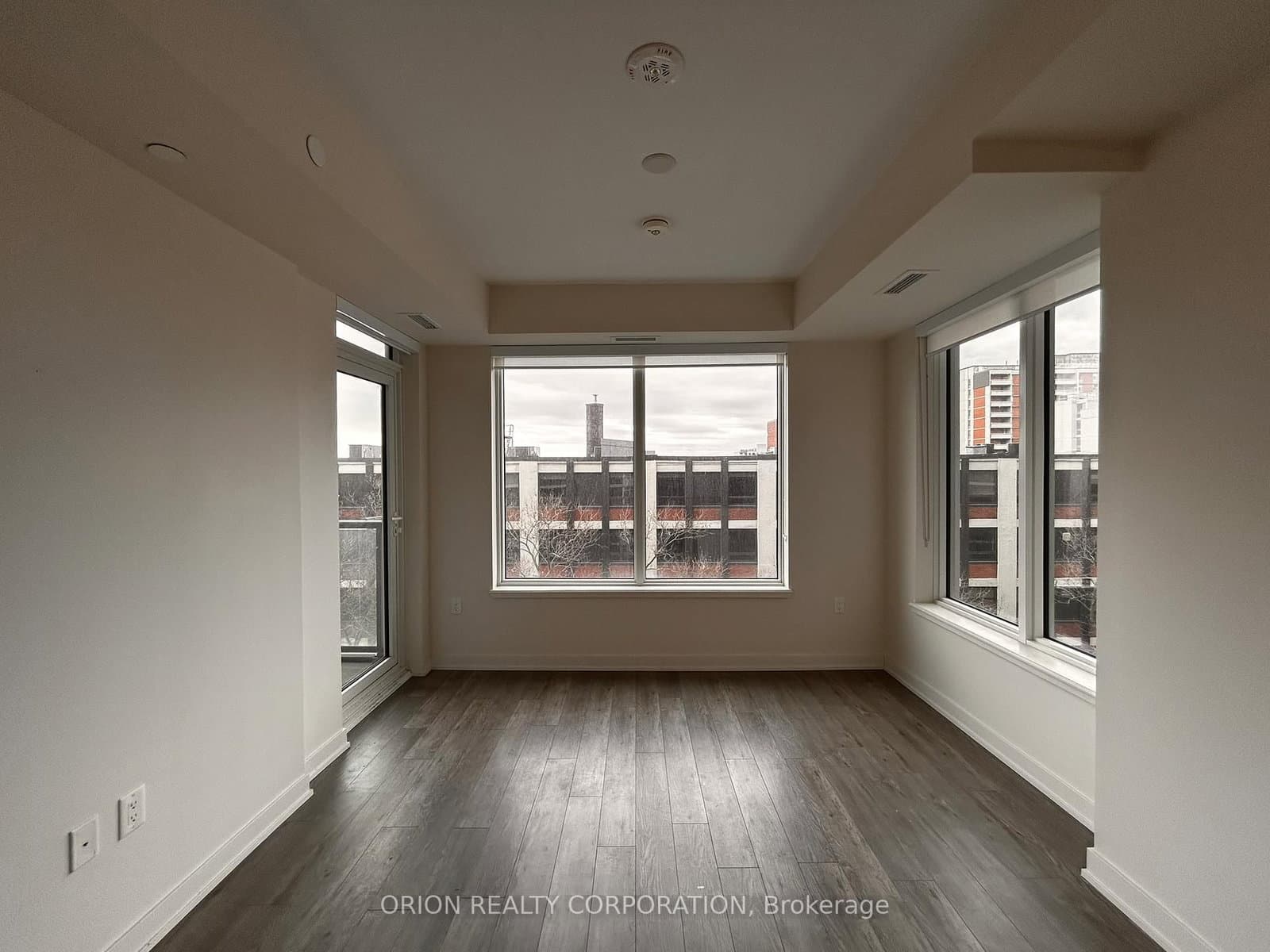 212 King William Street, Unit 620 thumbnail 8
