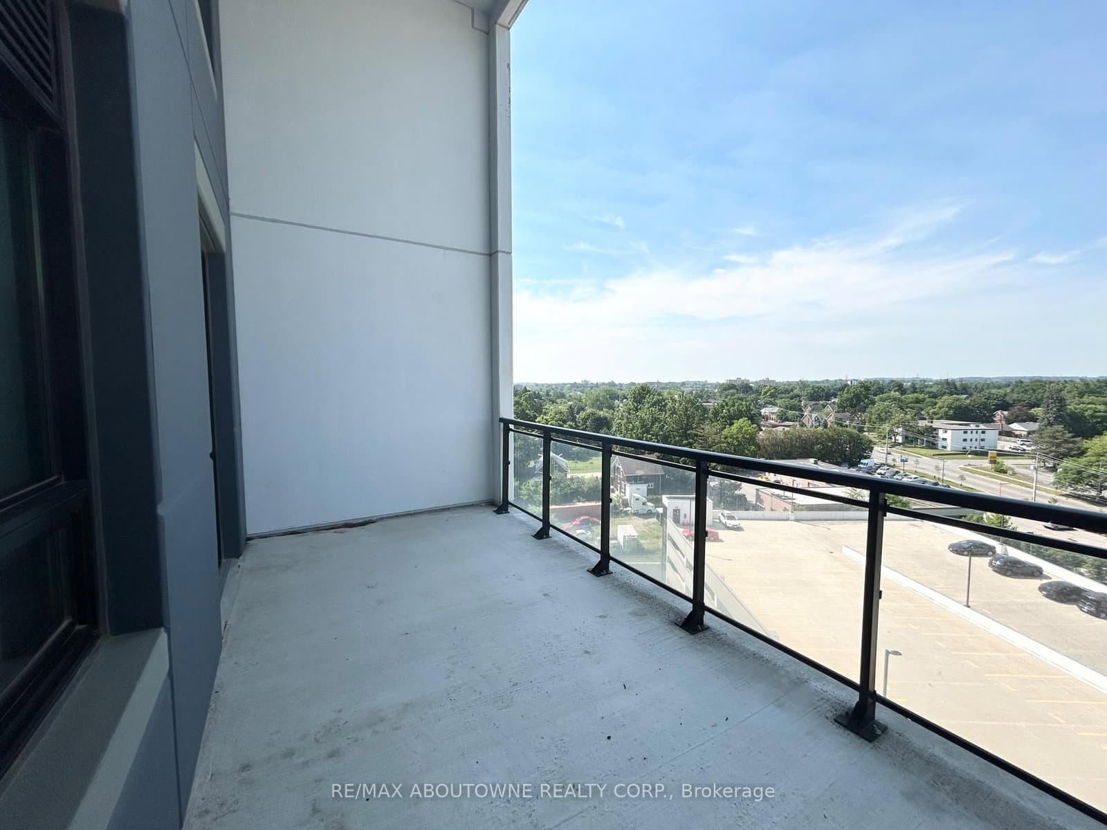 460A Belmont Avenue W, Unit 908 thumbnail 17