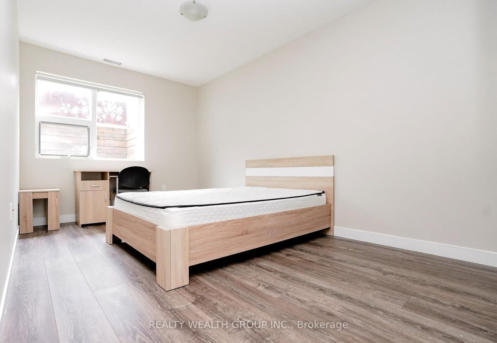 288 Albert Street, Unit 113 thumbnail 12