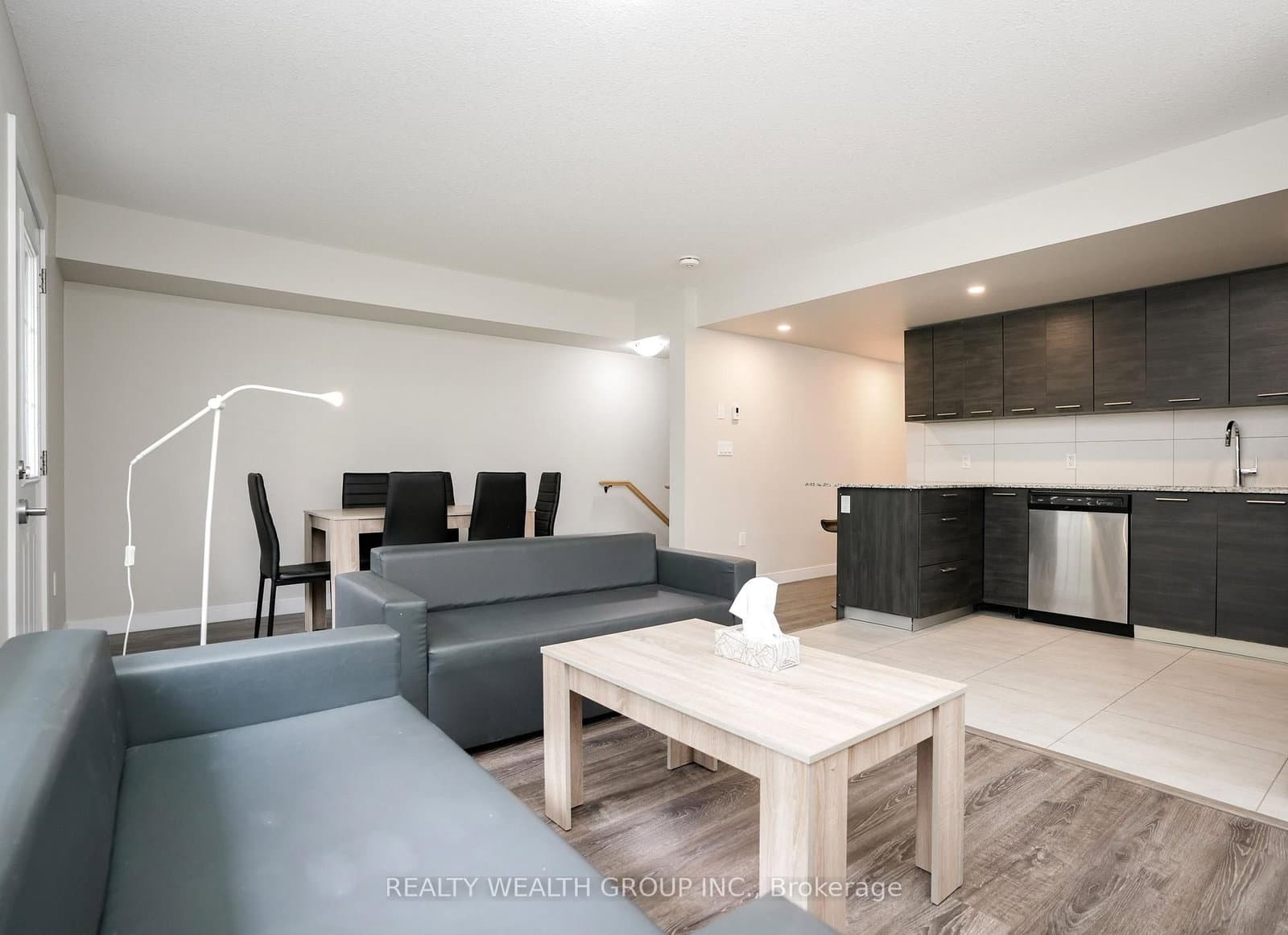 288 Albert Street, Unit 113 thumbnail 5