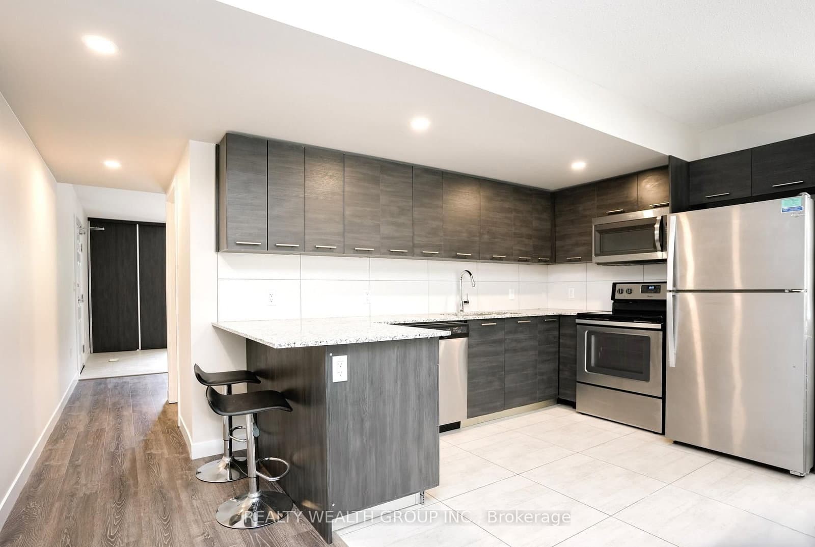 288 Albert Street, Unit 113 thumbnail 6