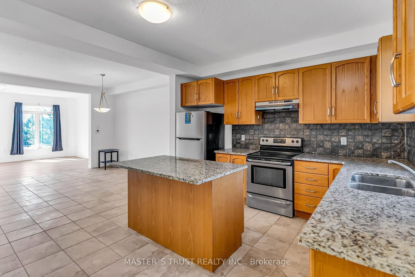 9 Amos Drive, Unit 5 thumbnail 15