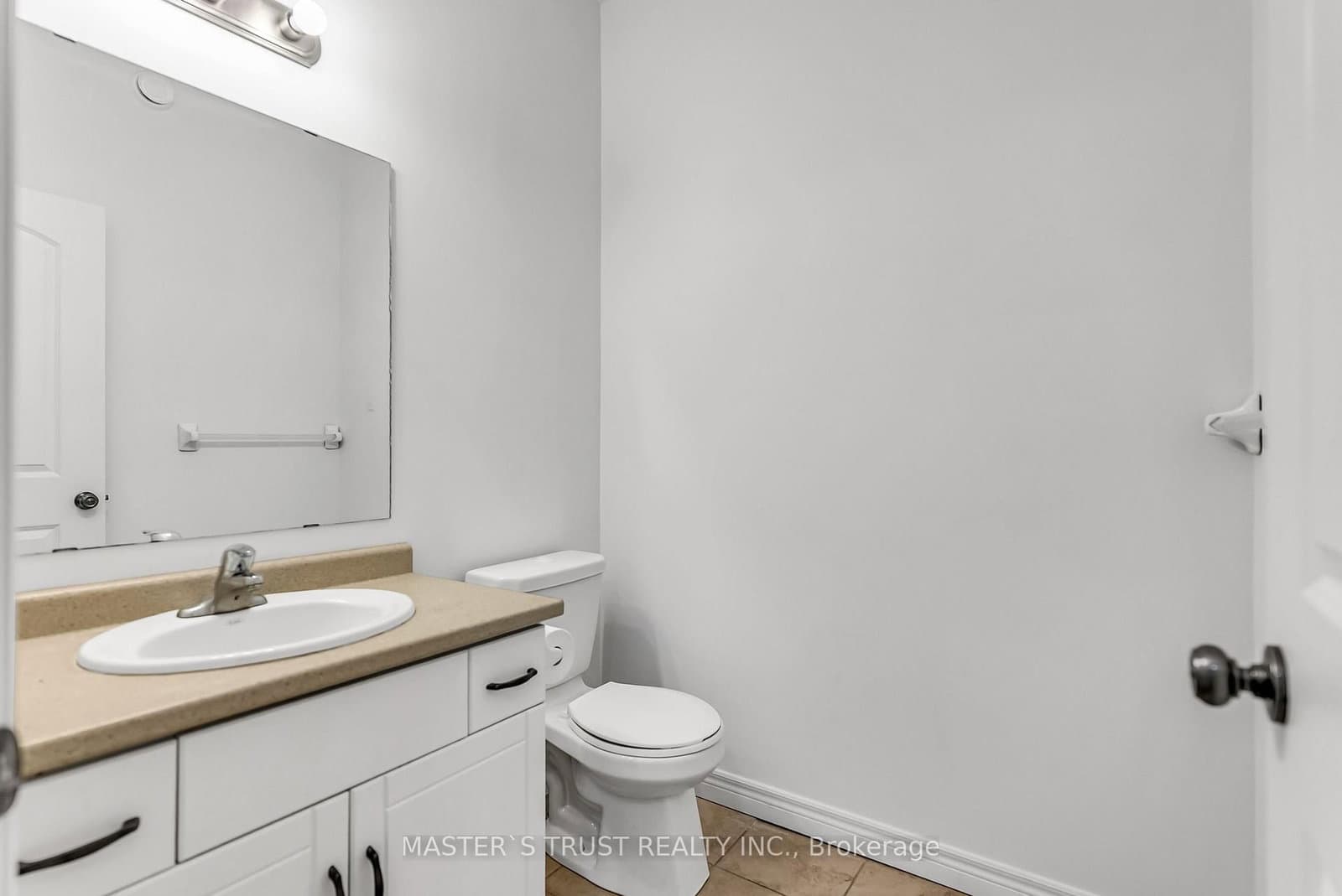 9 Amos Drive, Unit 5 thumbnail 19