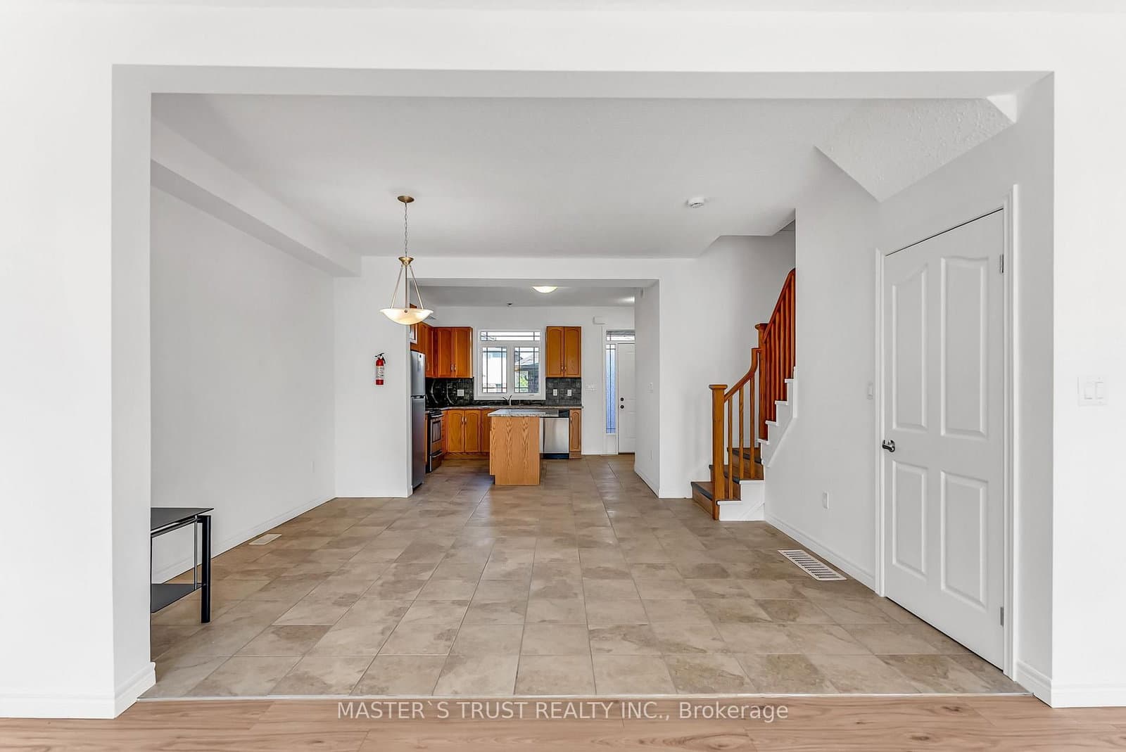 9 Amos Drive, Unit 5 thumbnail 22