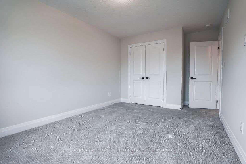 213 Sedgewood Street thumbnail 8