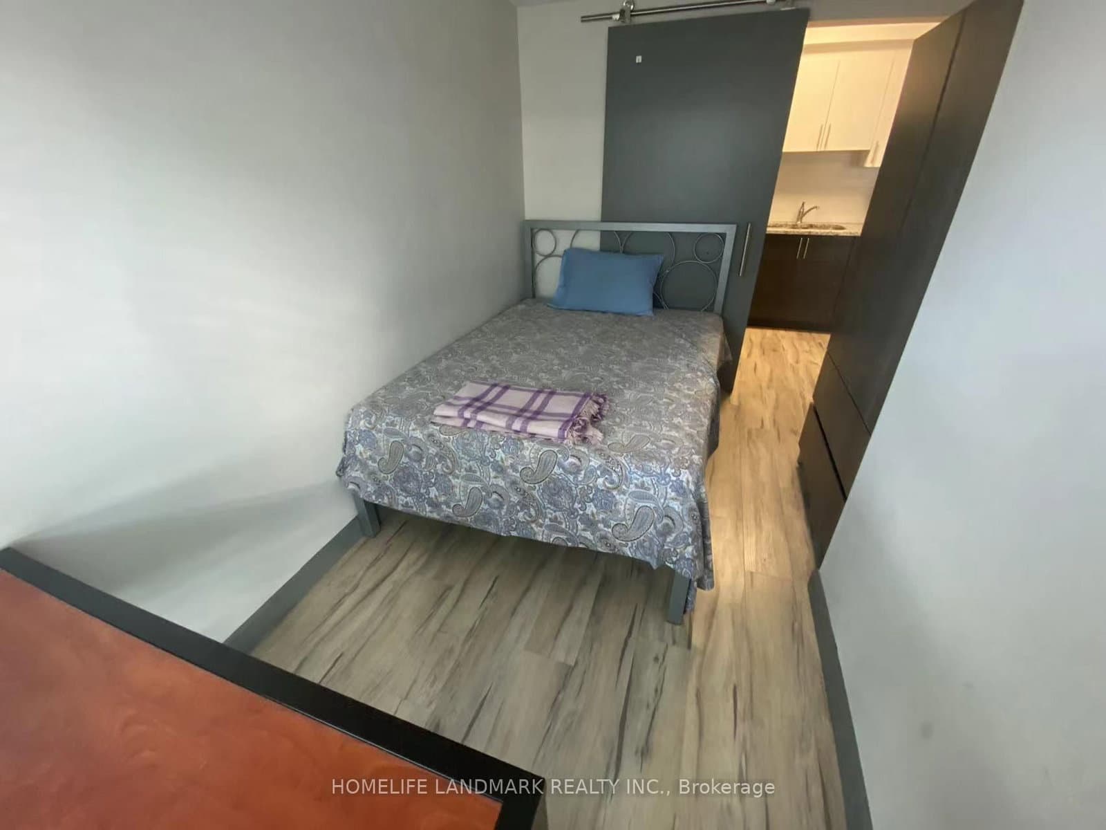 258B Sunview Street, Unit 258 thumbnail 8