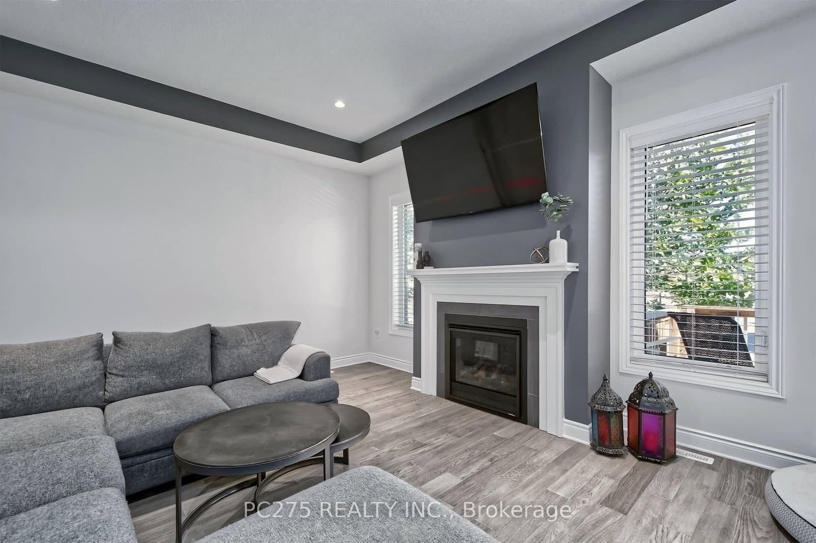 2022 UPPERPOINT Boulevard, Unit 10 thumbnail 10