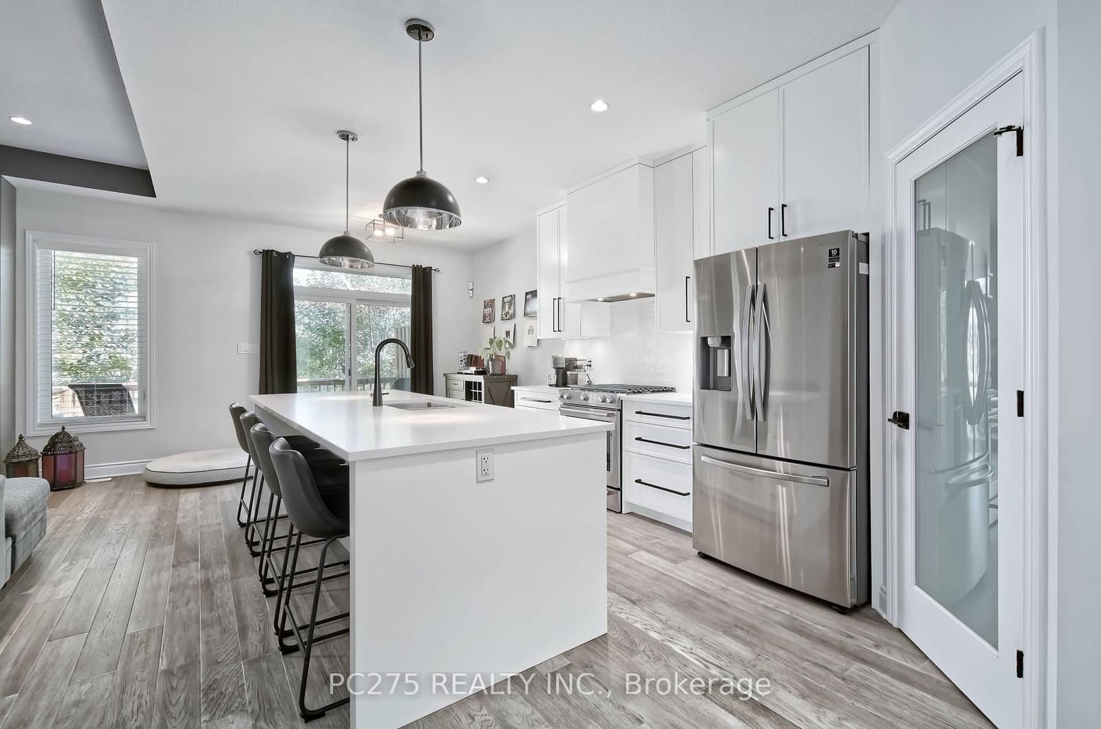 2022 UPPERPOINT Boulevard, Unit 10 thumbnail 12