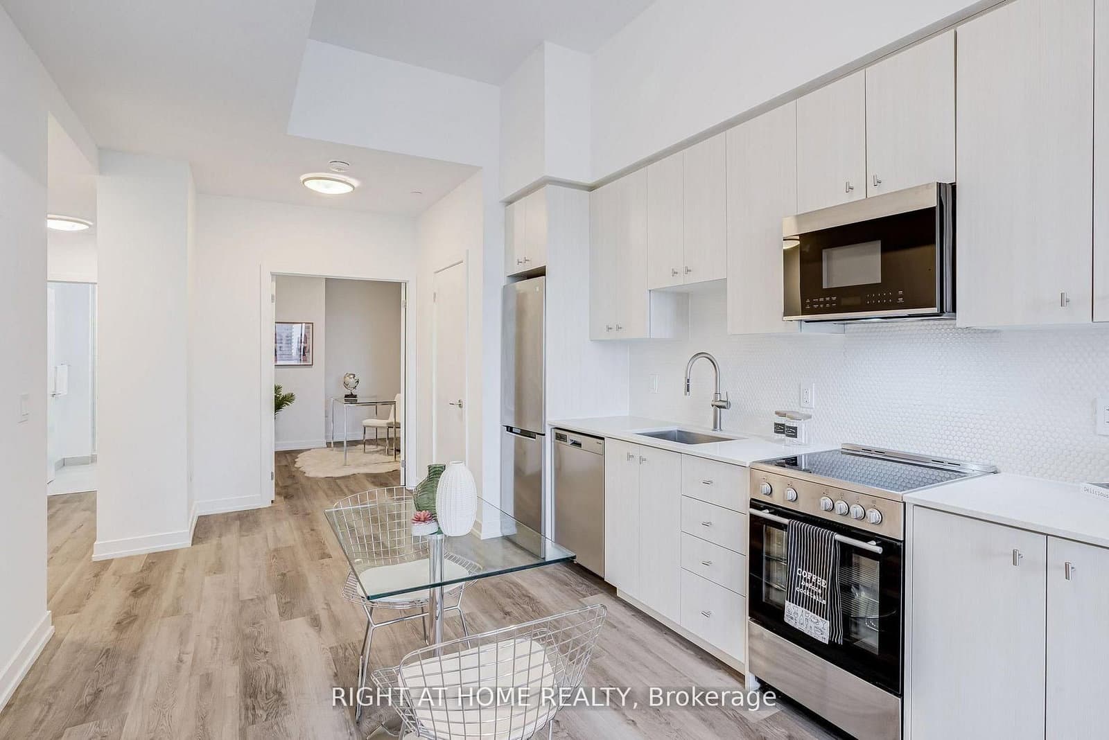 15 Wellington Street S, Unit 301 thumbnail 10