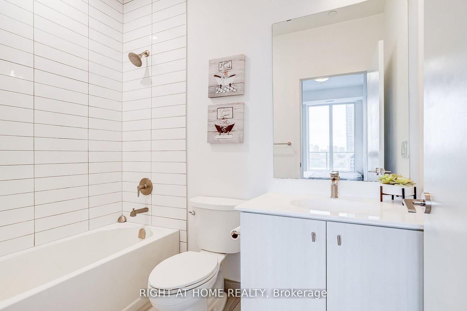 15 Wellington Street S, Unit 301 thumbnail 14