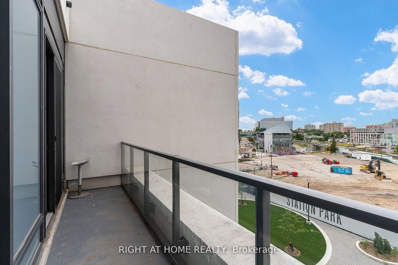 15 Wellington Street S, Unit 301 thumbnail 27