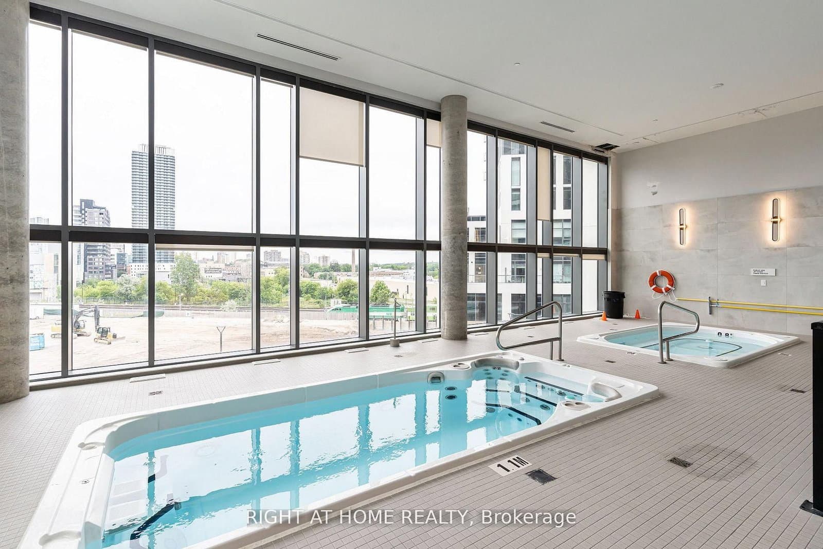 15 Wellington Street S, Unit 301 thumbnail 39