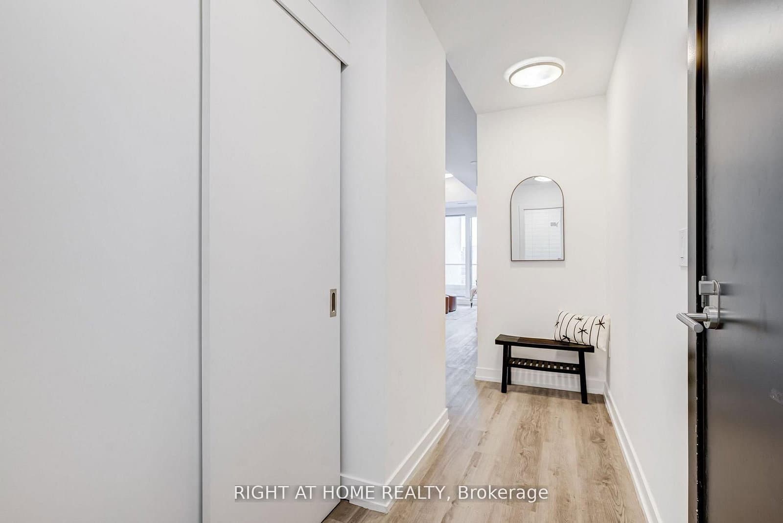 15 Wellington Street S, Unit 301 thumbnail 4