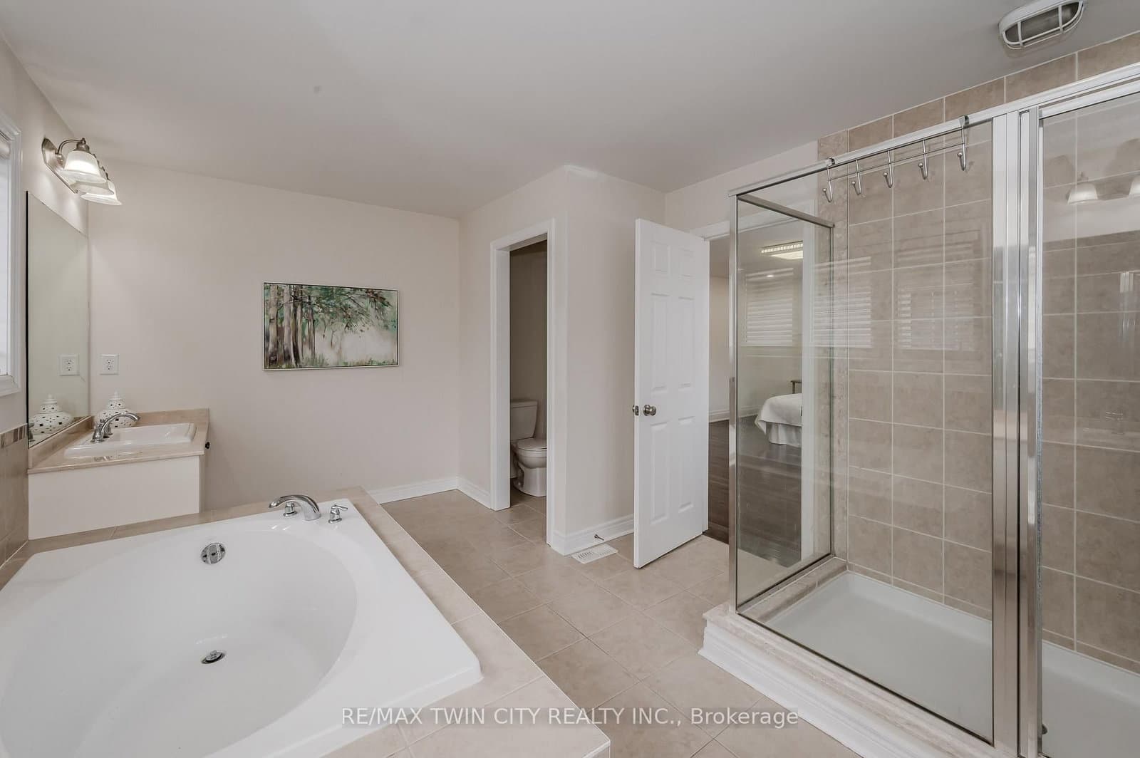 498 Thomas Slee Drive thumbnail 35