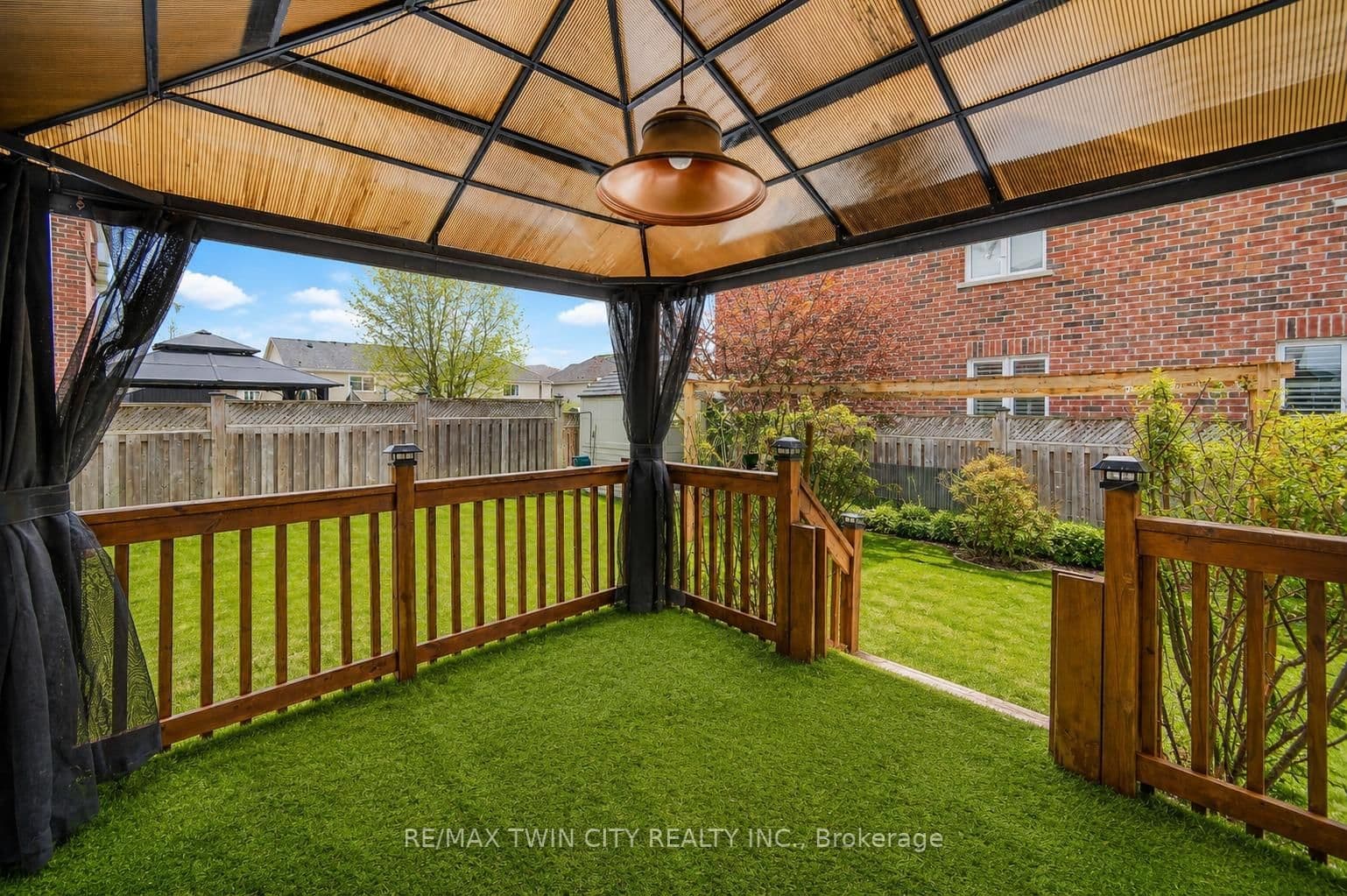 498 Thomas Slee Drive thumbnail 47