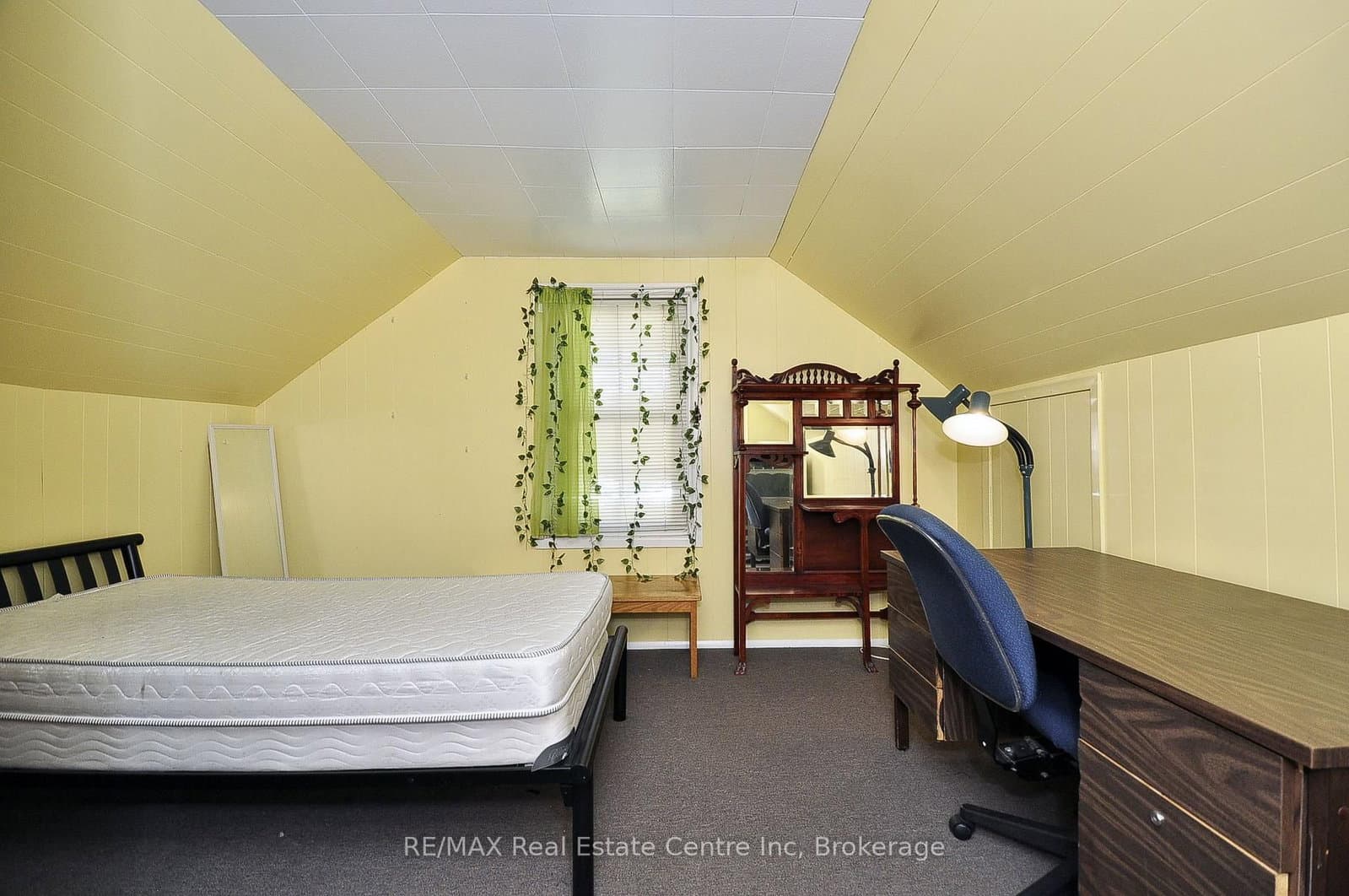 285 Albert Street W thumbnail 17