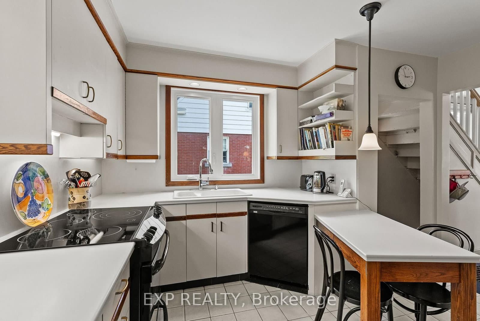579 Broadview Avenue thumbnail 7