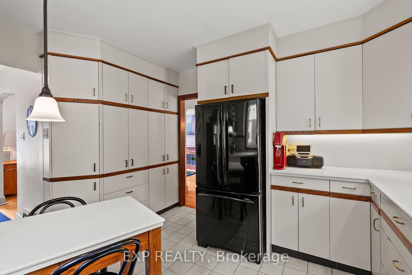 579 Broadview Avenue thumbnail 9