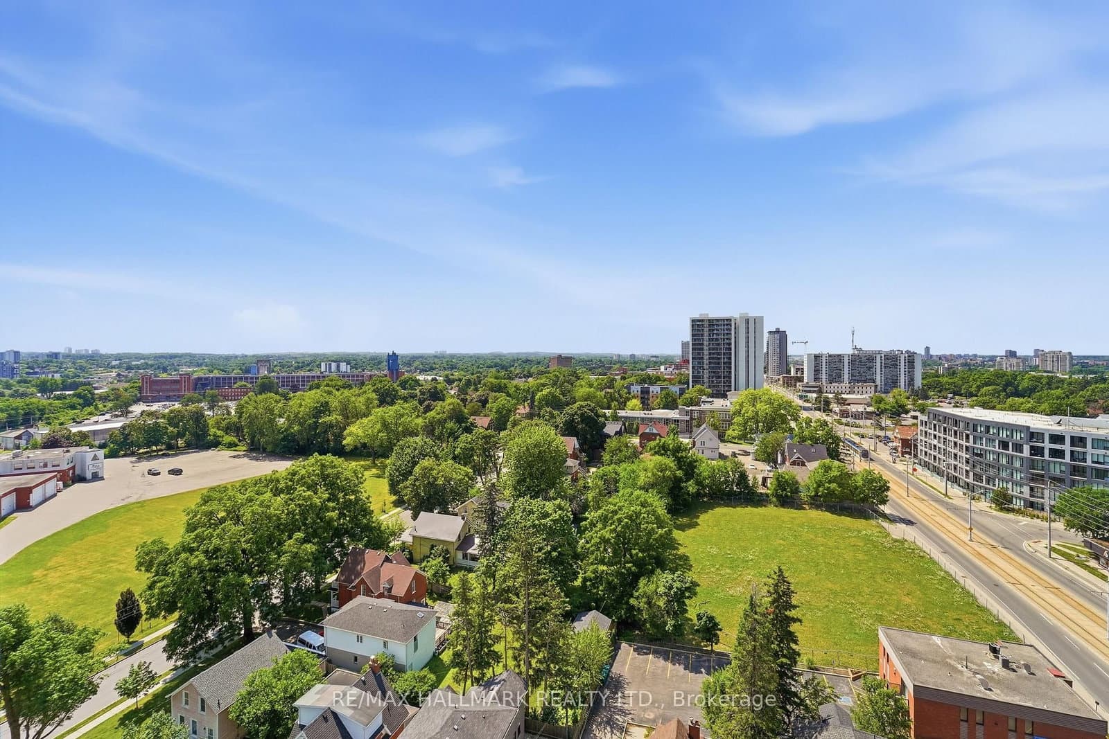 5 Wellington Street S, Unit 1406 thumbnail 23