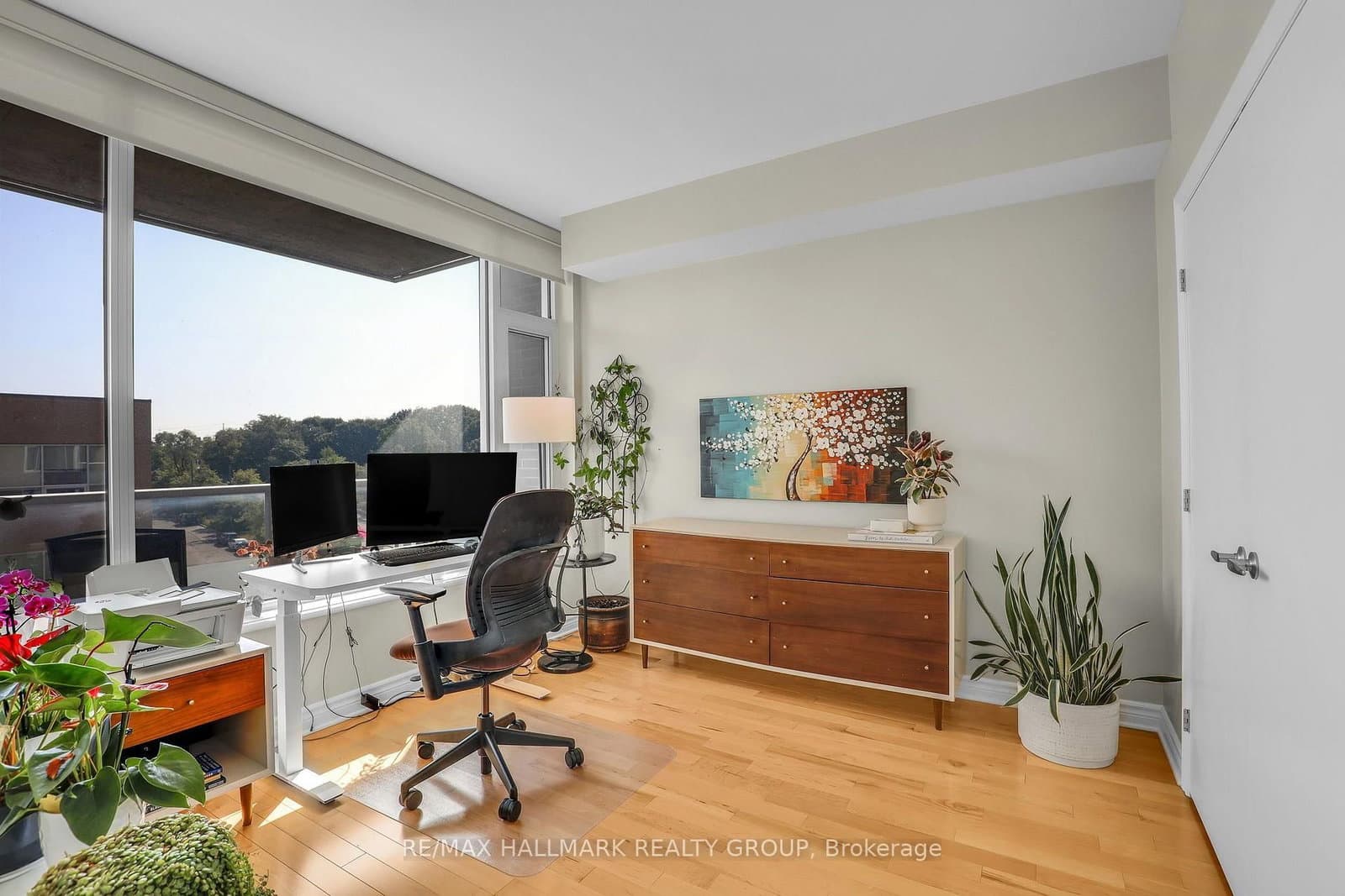 575 Byron Avenue, Unit 411 thumbnail 11