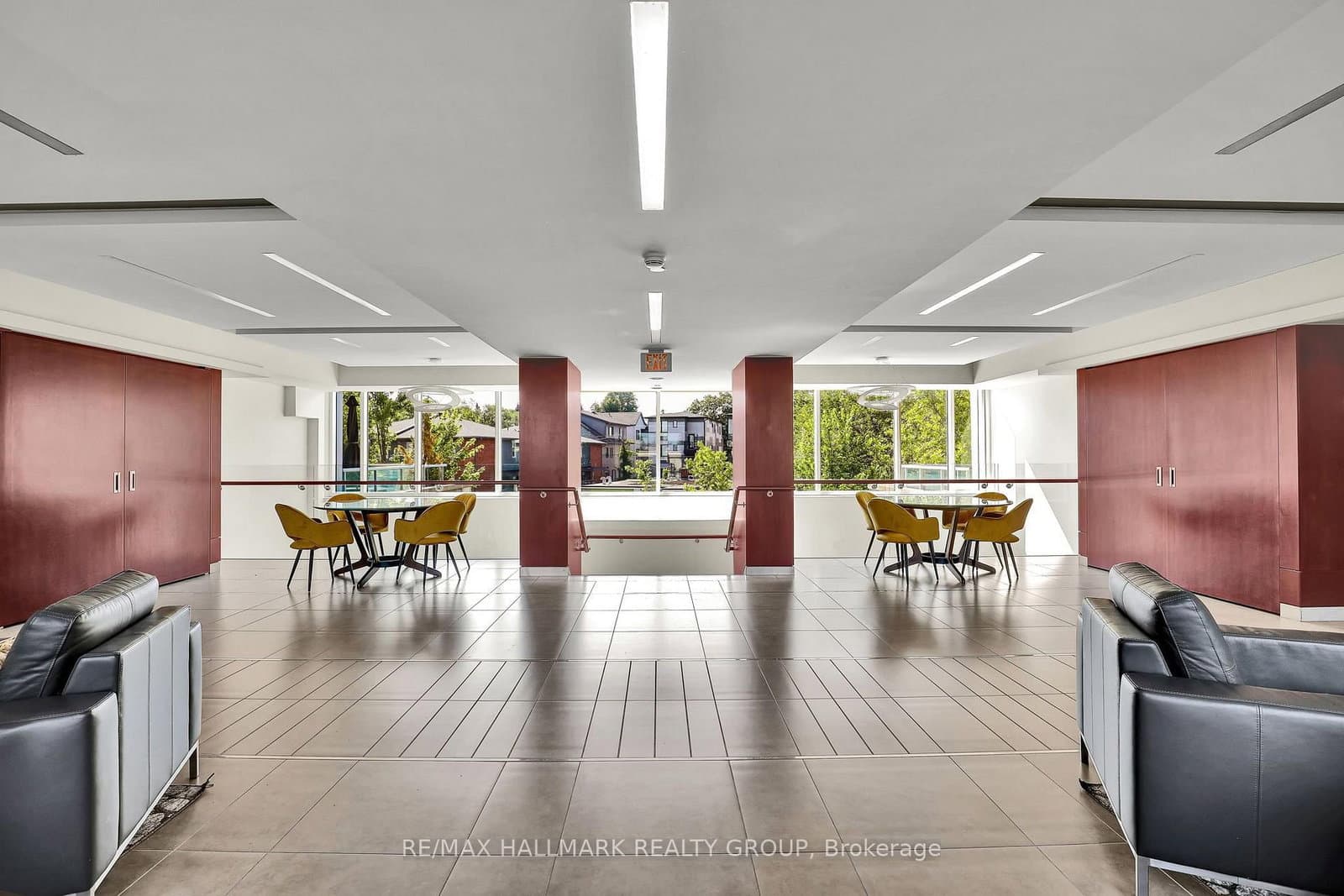 575 Byron Avenue, Unit 411 thumbnail 18
