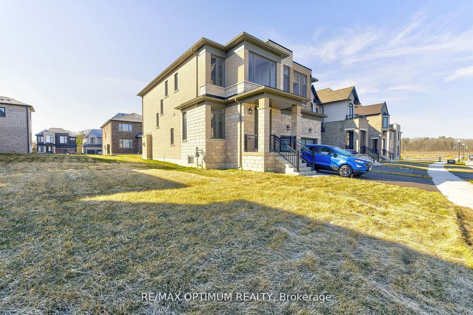 1454 Upper Thames Drive thumbnail 8