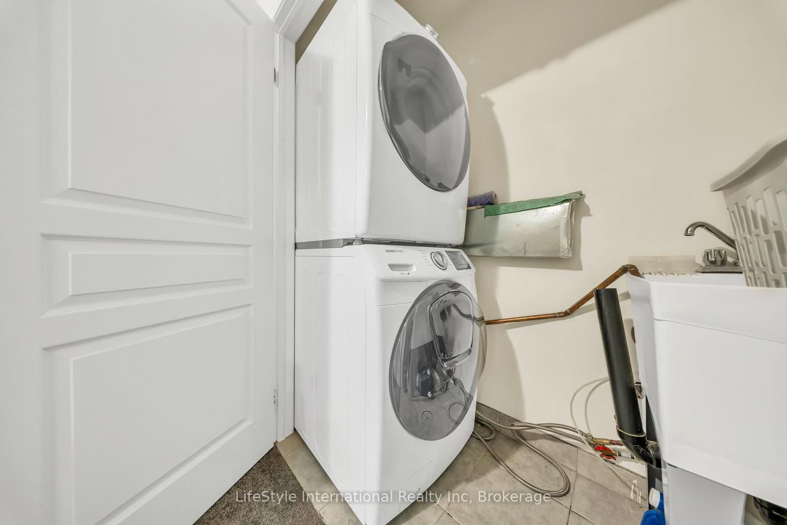 88 Decorso Drive, Unit 87 thumbnail 17