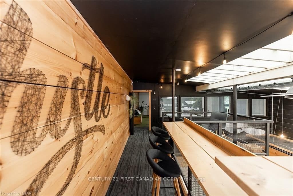 28 Princess Avenue, Unit Atrium thumbnail 18