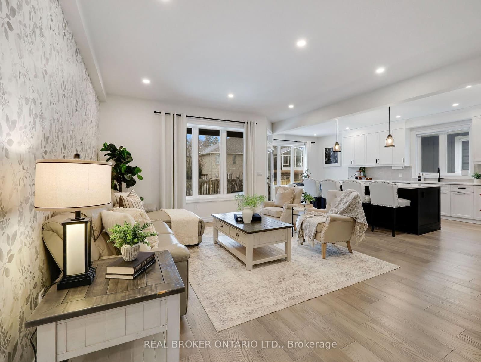 68 Cedar Street, Unit 11 thumbnail 3