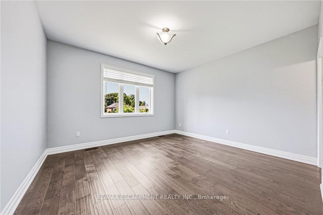 602 Cochrane Road thumbnail 14