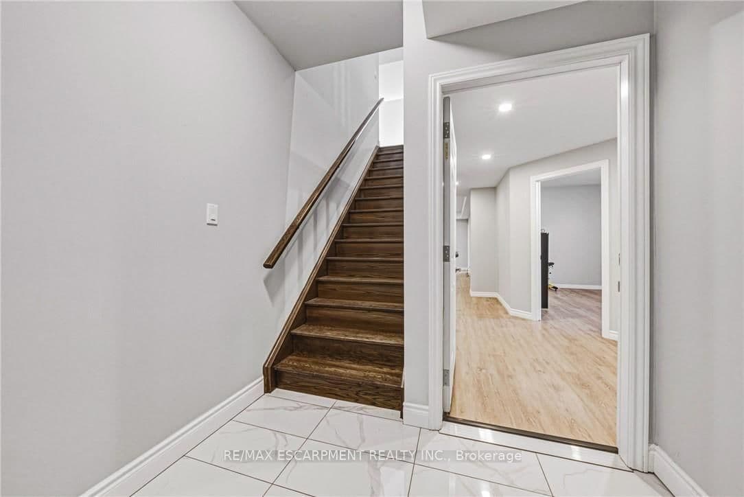 602 Cochrane Road thumbnail 27