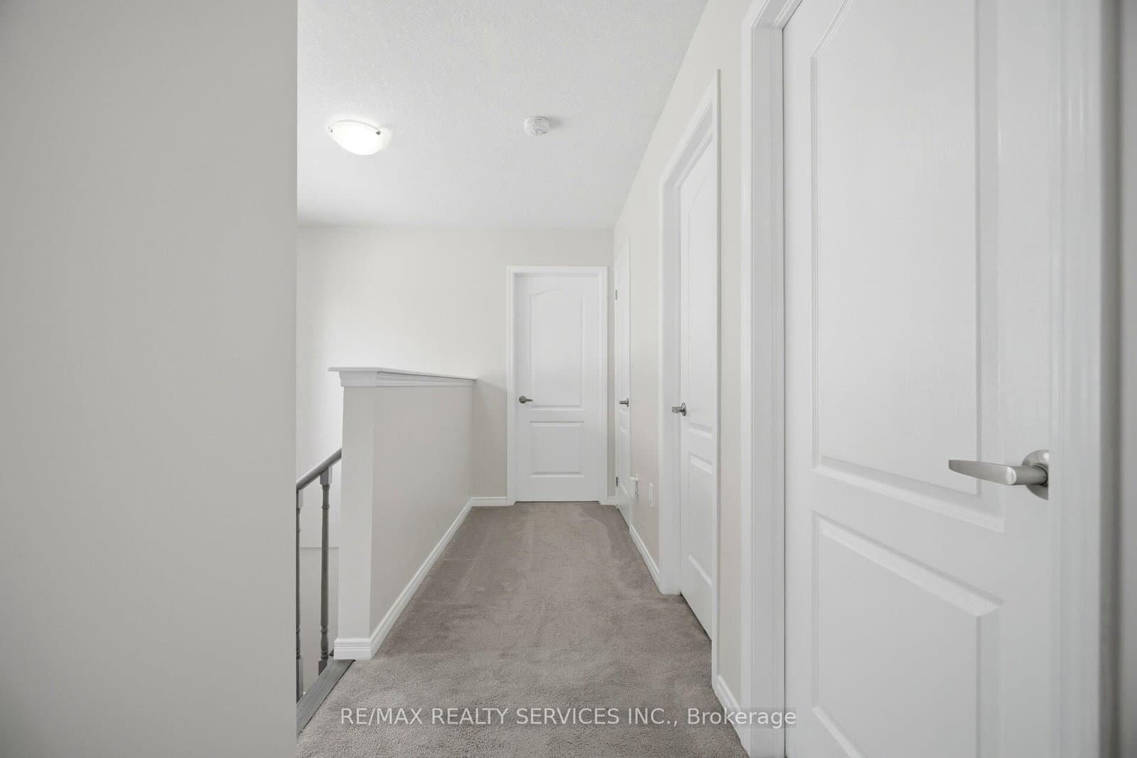 250 Esther Crescent thumbnail 23