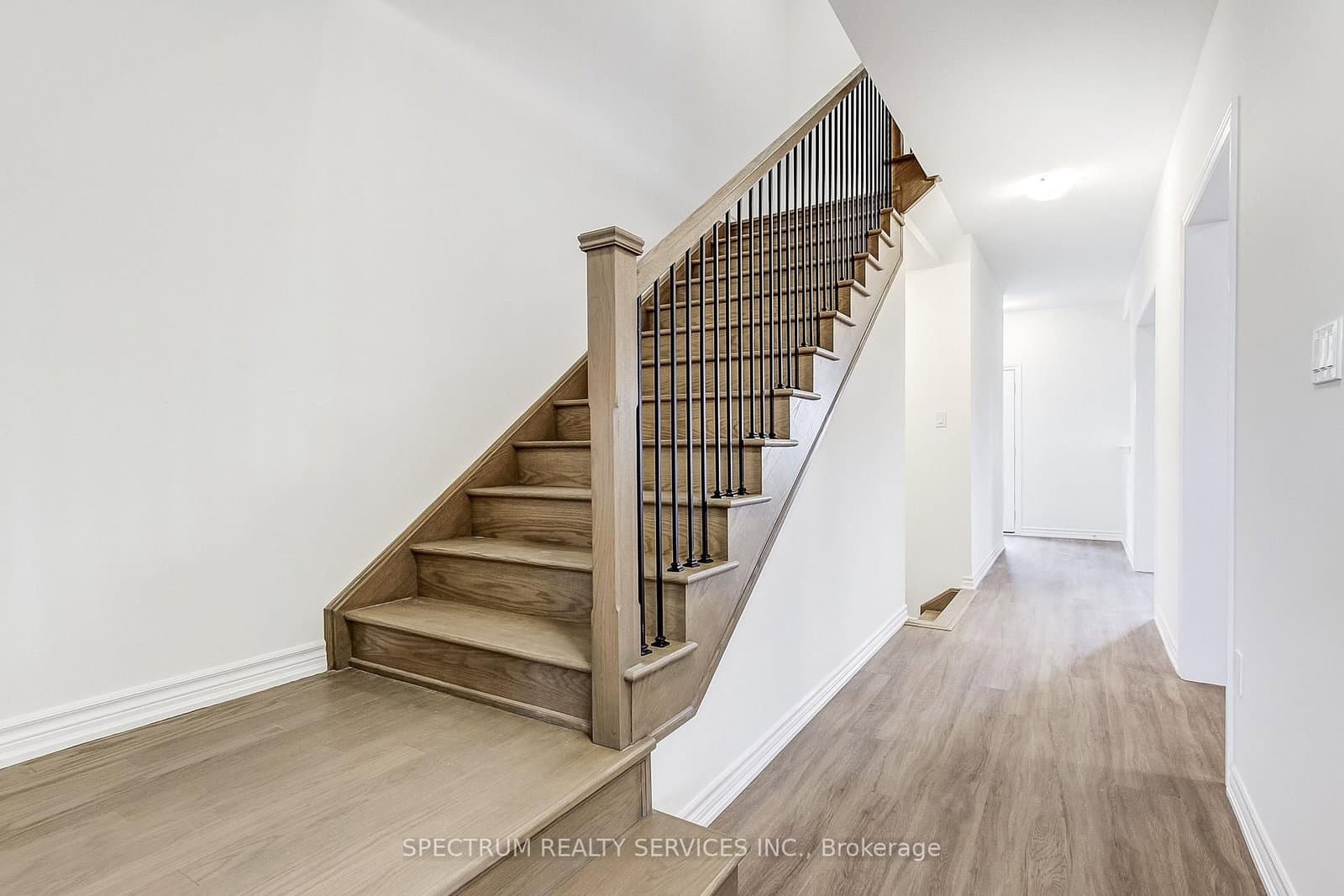 31 Strickland Avenue thumbnail 14