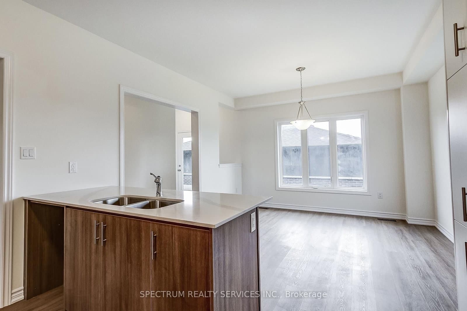 31 Strickland Avenue thumbnail 21