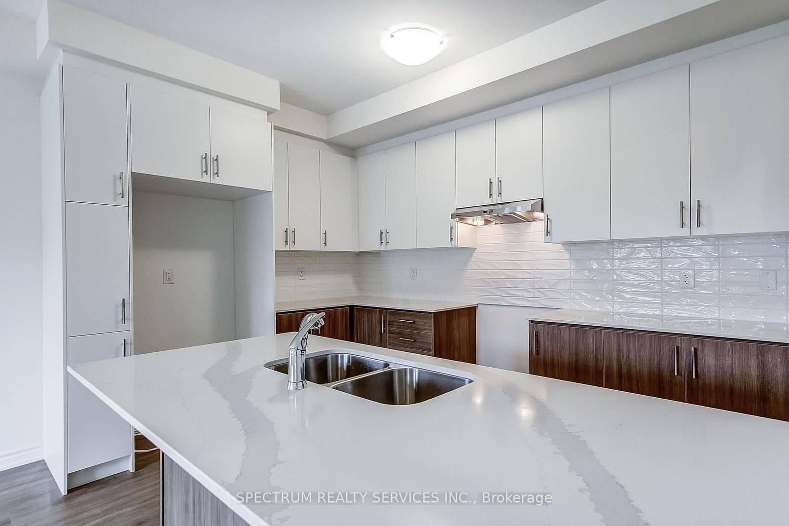 31 Strickland Avenue thumbnail 25