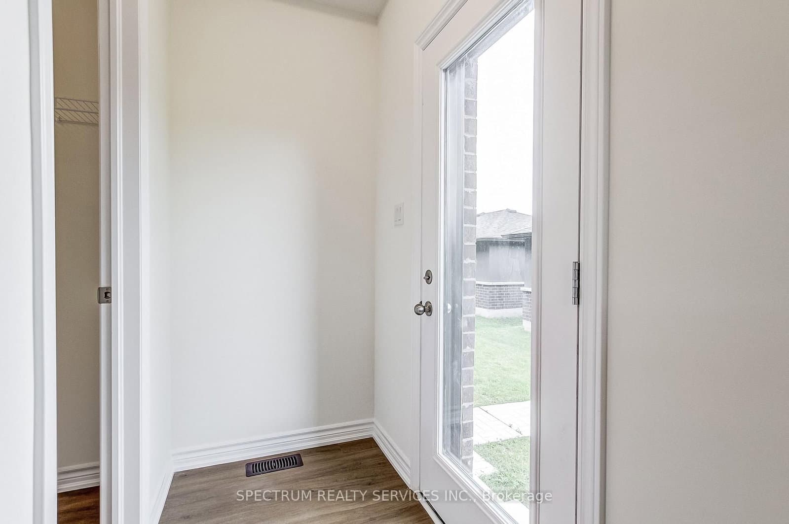31 Strickland Avenue thumbnail 29